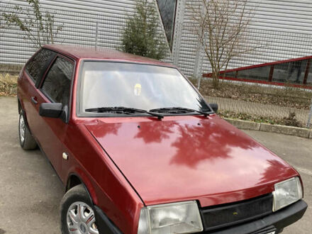 ВАЗ 2108 1992 в Виннице на Automoto.ua Красный ВАЗ 2108, объемом двигателя 1.3 л и пробегом 440 тыс. км за 1000 $, фото 1 на Automoto.ua