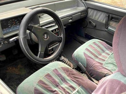 ВАЗ 2108 1992 у Дніпро (Дніпропетровську) на Automoto.ua Червоний ВАЗ 2108, об'ємом двигуна 13 л та пробігом 158 тис. км за 1400 $, фото 1 на Automoto.ua