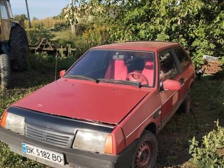 ВАЗ 2108 1992 в Ровно на Automoto.ua Красный ВАЗ 2108, объемом двигателя 1.1 л и пробегом 600 тыс. км за 400 $, фото 1 на Automoto.ua