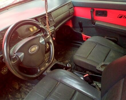 Красный ВАЗ 2108, объемом двигателя 1.5 л и пробегом 100 тыс. км за 588 $, фото 1 на Automoto.ua