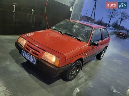 ВАЗ 2108 1992 у Хотине на Automoto.ua Червоний ВАЗ 2108, об'ємом двигуна 1.5 л та пробігом 114 тис. км за 700 $, фото 1 на Automoto.ua