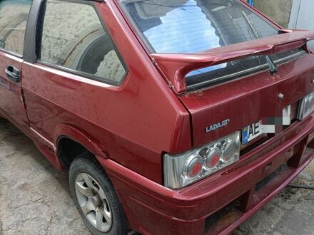 ВАЗ 2108 1992 в Днепре (Днепропетровске) на Automoto.ua Красный ВАЗ 2108, объемом двигателя 1.3 л и пробегом 195 тыс. км за 500 $, фото 1 на Automoto.ua