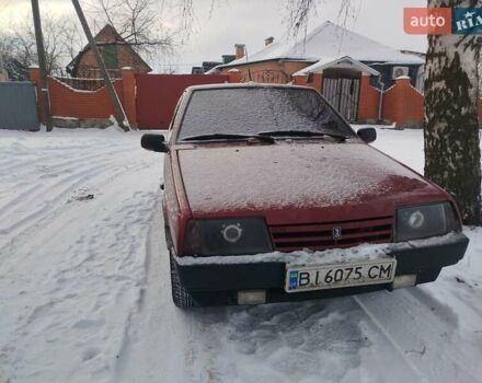 Красный ВАЗ 2108, объемом двигателя 1.3 л и пробегом 295 тыс. км за 1000 $, фото 1 на Automoto.ua