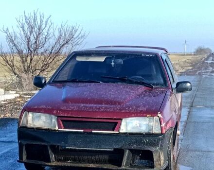 Красный ВАЗ 2108, объемом двигателя 1.5 л и пробегом 90 тыс. км за 1400 $, фото 1 на Automoto.ua