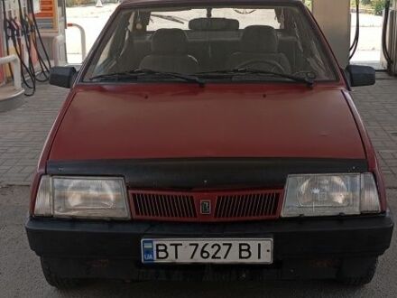 ВАЗ 2108 1992 в Херсоне на Automoto.ua Красный ВАЗ 2108, объемом двигателя 1.5 л и пробегом 2 тыс. км за 1087 $, фото 1 на Automoto.ua