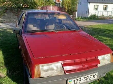 ВАЗ 2108 1992 у Рівному на Automoto.ua Червоний ВАЗ 2108, об'ємом двигуна 1.1 л та пробігом 99 тис. км за 846 $, фото 1 на Automoto.ua