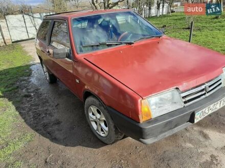 ВАЗ 2108 1992 у Тернополі на Automoto.ua Червоний ВАЗ 2108, об'ємом двигуна 1.5 л та пробігом 135 тис. км за 1350 $, фото 1 на Automoto.ua