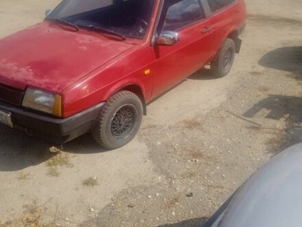 Красный ВАЗ 2108, объемом двигателя 1.5 л и пробегом 100 тыс. км за 800 $, фото 1 на Automoto.ua