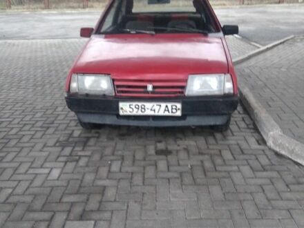 ВАЗ 2108 1992 у Дніпро (Дніпропетровську) на Automoto.ua Червоний ВАЗ 2108, об'ємом двигуна 0 л та пробігом 71 тис. км за 680 $, фото 1 на Automoto.ua