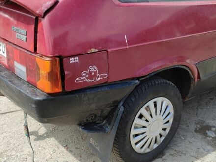 ВАЗ 2108 1992 у Шостке на Automoto.ua Червоний ВАЗ 2108, об'ємом двигуна 1 л та пробігом 75 тис. км за 604 $, фото 1 на Automoto.ua
