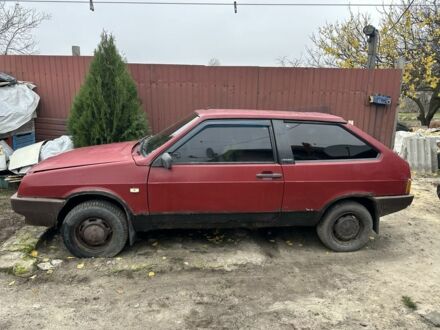 Красный ВАЗ 2108, объемом двигателя 1.3 л и пробегом 300 тыс. км за 667 $, фото 1 на Automoto.ua