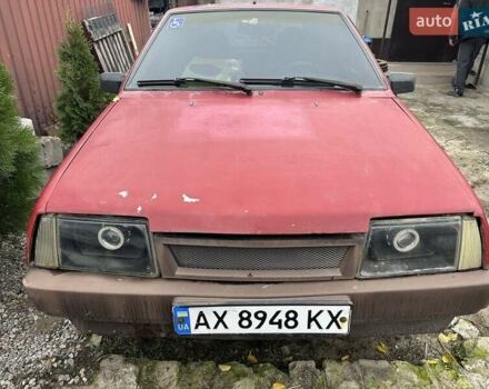 Красный ВАЗ 2108, объемом двигателя 1.3 л и пробегом 300 тыс. км за 667 $, фото 1 на Automoto.ua