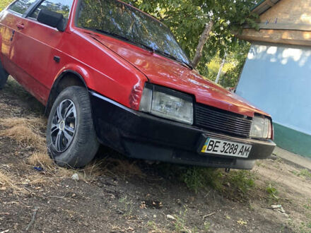 ВАЗ 2108 1993 у Кодыме на Automoto.ua Червоний ВАЗ 2108, об'ємом двигуна 1.3 л та пробігом 230 тис. км за 650 $, фото 1 на Automoto.ua
