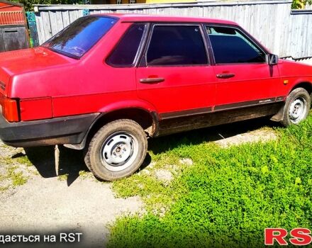 Красный ВАЗ 2108, объемом двигателя 1.3 л и пробегом 225 тыс. км за 750 $, фото 1 на Automoto.ua
