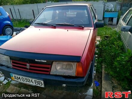 ВАЗ 2108 1993 в Житомире на Automoto.ua Красный ВАЗ 2108, объемом двигателя 1.5 л и пробегом 33 тыс. км за 800 $, фото 1 на Automoto.ua