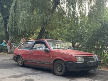 ВАЗ 2108 1994 у Славянске на Automoto.ua Червоний ВАЗ 2108, об'ємом двигуна 1.5 л та пробігом 40 тис. км за 577 $, фото 1 на Automoto.ua