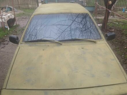 Красный ВАЗ 2108, объемом двигателя 1.5 л и пробегом 100 тыс. км за 750 $, фото 1 на Automoto.ua