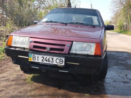 ВАЗ 2108 1994 в Миргороде на Automoto.ua Красный ВАЗ 2108, объемом двигателя 1.1 л и пробегом 180 тыс. км за 1000 $, фото 1 на Automoto.ua