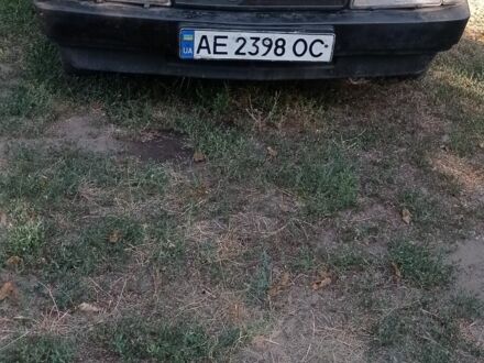 ВАЗ 2108 1995 в Днепре (Днепропетровске) на Automoto.ua Красный ВАЗ 2108, объемом двигателя 0 л и пробегом 300 тыс. км за 242 $, фото 1 на Automoto.ua
