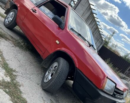 Красный ВАЗ 2108, объемом двигателя 1.5 л и пробегом 3 тыс. км за 968 $, фото 1 на Automoto.ua