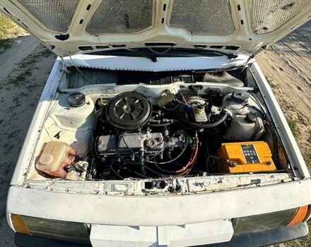 ВАЗ 2108, объемом двигателя 1.5 л и пробегом 200 тыс. км за 900 $, фото 5 на Automoto.ua