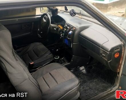 ВАЗ 2108, объемом двигателя 1.5 л и пробегом 211 тыс. км за 1500 $, фото 4 на Automoto.ua