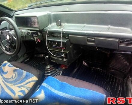 ВАЗ 2108, объемом двигателя 1.5 л и пробегом 300 тыс. км за 950 $, фото 2 на Automoto.ua