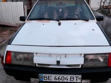 ВАЗ 2108 1983 у Миколаєві на Automoto.ua ВАЗ 2108, об'ємом двигуна 16 л та пробігом 0 тис. км за 500 $, фото 1 на Automoto.ua