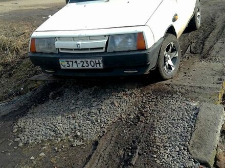 ВАЗ 2108 1986 в Новоукраинке на Automoto.ua ВАЗ 2108, объемом двигателя 1.5 л и пробегом 0 тыс. км за 800 $, фото 1 на Automoto.ua