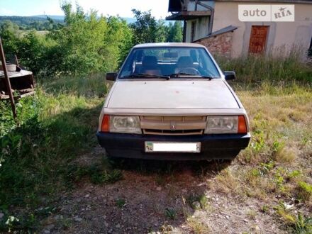 ВАЗ 2108 1987 у Дрогобичі на Automoto.ua ВАЗ 2108, об'ємом двигуна 1.3 л та пробігом 195 тис. км за 1200 $, фото 1 на Automoto.ua