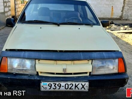 ВАЗ 2108 1987 у Дніпро (Дніпропетровську) на Automoto.ua ВАЗ 2108, об'ємом двигуна 13 л та пробігом 200 тис. км за 1000 $, фото 1 на Automoto.ua