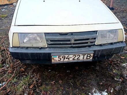 ВАЗ 2108 1988 у Сумах на Automoto.ua ВАЗ 2108, об'ємом двигуна 15 л та пробігом 0 тис. км за 950 $, фото 1 на Automoto.ua