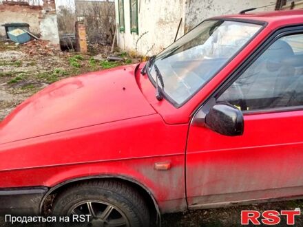 ВАЗ 2108 1989 в Лозовой на Automoto.ua ВАЗ 2108, объемом двигателя 16 л и пробегом 300 тыс. км за 750 $, фото 1 на Automoto.ua