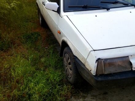 ВАЗ 2108 1989 в Ахтырке на Automoto.ua ВАЗ 2108, объемом двигателя 1.3 л и пробегом 258 тыс. км за 750 $, фото 1 на Automoto.ua