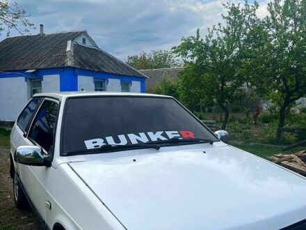 ВАЗ 2108 1991 у Белой Церкве на Automoto.ua ВАЗ 2108, об'ємом двигуна 15 л та пробігом 253 тис. км за 1000 $, фото 1 на Automoto.ua