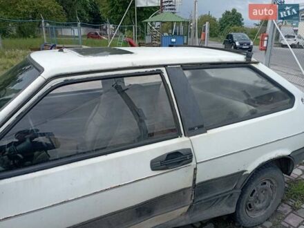 ВАЗ 2108 1991 в Красилове на Automoto.ua ВАЗ 2108, объемом двигателя 0 л и пробегом 300 тыс. км за 700 $, фото 1 на Automoto.ua
