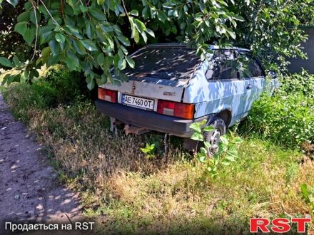 ВАЗ 2108 1998 у Дніпро (Дніпропетровську) на Automoto.ua ВАЗ 2108, об'ємом двигуна 1.6 л та пробігом 65 тис. км за 450 $, фото 1 на Automoto.ua