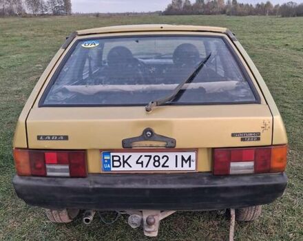 Жовтий ВАЗ 2108, об'ємом двигуна 1.3 л та пробігом 90 тис. км за 850 $, фото 1 на Automoto.ua