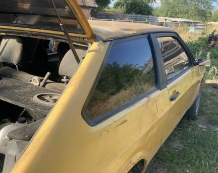 Желтый ВАЗ 2108, объемом двигателя 1.5 л и пробегом 222 тыс. км за 500 $, фото 4 на Automoto.ua