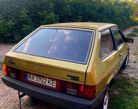 Желтый ВАЗ 2108, объемом двигателя 1.3 л и пробегом 303 тыс. км за 750 $, фото 3 на Automoto.ua