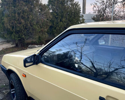 Желтый ВАЗ 2108, объемом двигателя 1.3 л и пробегом 400 тыс. км за 980 $, фото 1 на Automoto.ua