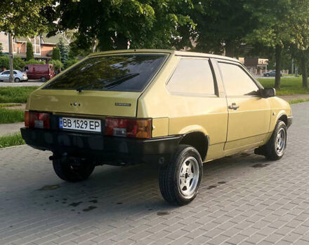 Желтый ВАЗ 2108, объемом двигателя 1.3 л и пробегом 100 тыс. км за 2180 $, фото 3 на Automoto.ua