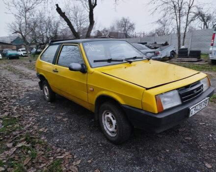 Желтый ВАЗ 2108, объемом двигателя 1.3 л и пробегом 100 тыс. км за 272 $, фото 1 на Automoto.ua