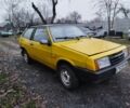 Желтый ВАЗ 2108, объемом двигателя 1.3 л и пробегом 100 тыс. км за 272 $, фото 1 на Automoto.ua
