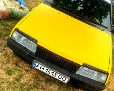 Желтый ВАЗ 2108, объемом двигателя 1.3 л и пробегом 0 тыс. км за 700 $, фото 1 на Automoto.ua