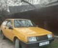 Желтый ВАЗ 2108, объемом двигателя 1.5 л и пробегом 446 тыс. км за 582 $, фото 2 на Automoto.ua