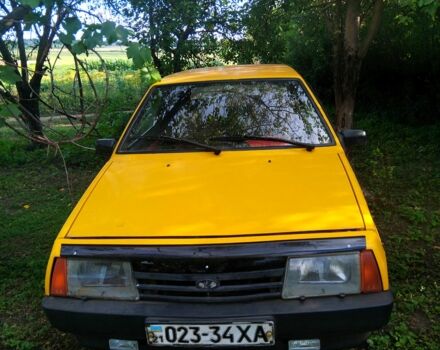 Жовтий ВАЗ 2108, об'ємом двигуна 1.3 л та пробігом 99 тис. км за 910 $, фото 6 на Automoto.ua