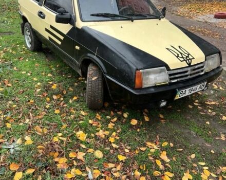 Желтый ВАЗ 2108, объемом двигателя 1.3 л и пробегом 67 тыс. км за 800 $, фото 4 на Automoto.ua