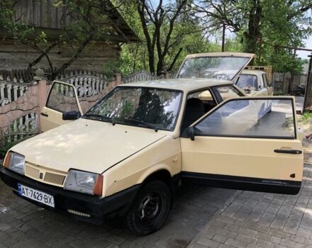 Желтый ВАЗ 2108, объемом двигателя 1.3 л и пробегом 120 тыс. км за 350 $, фото 4 на Automoto.ua