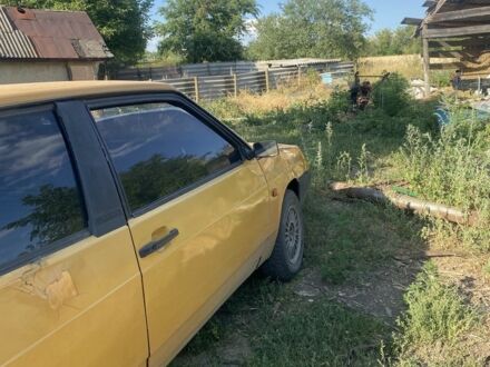 Желтый ВАЗ 2108, объемом двигателя 1.5 л и пробегом 2 тыс. км за 500 $, фото 1 на Automoto.ua
